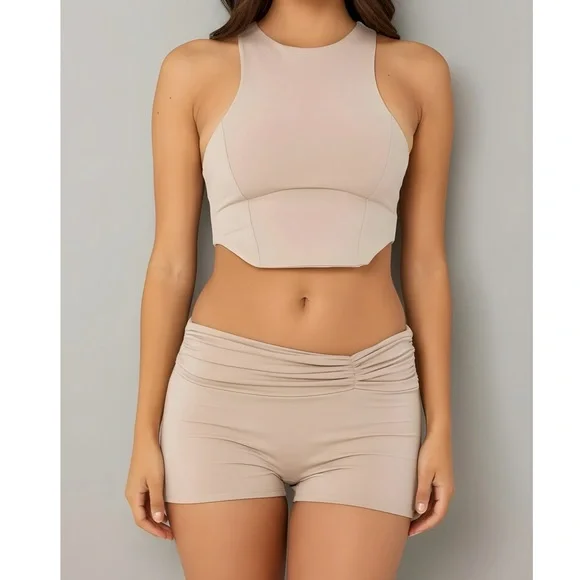 ARE YOU AM I Calla Shorts, Nude, Small